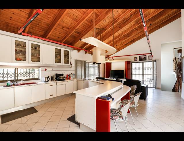 4 BEDROOM HOUSE FOR SALE IN GREENWOOD PARK